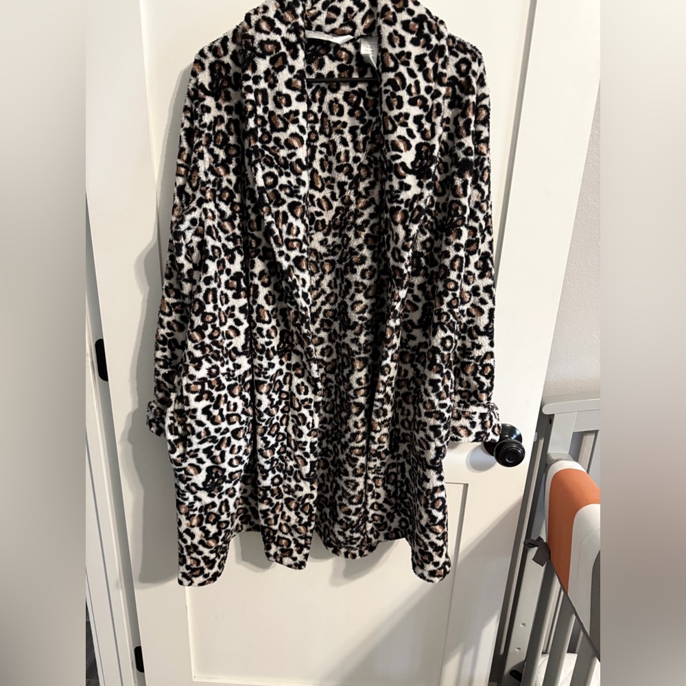 Jasmine Rose Leopard Faux Fur Jacket